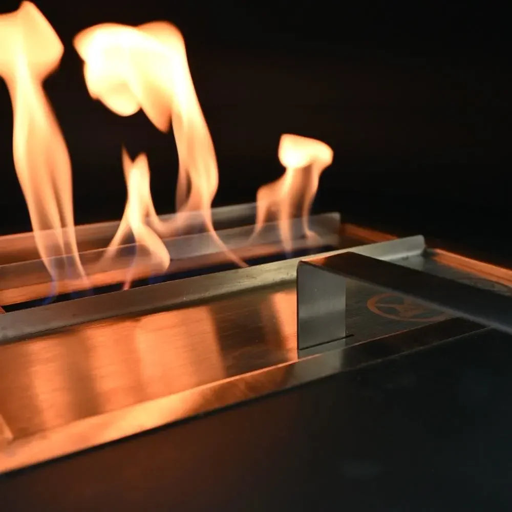 Nærbillede af bioethanol-flammen i RØN01's brændkar